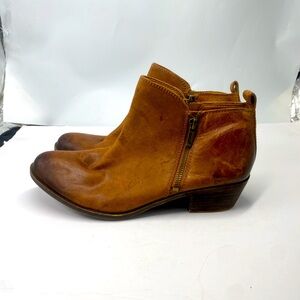 Brown leather ￼size 8 1/2 wide lucky brand good condition